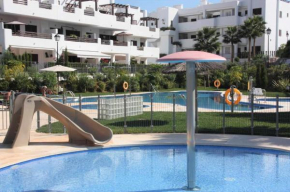 Casa Hermanos apartamento cerca de la playa con piscina compartida